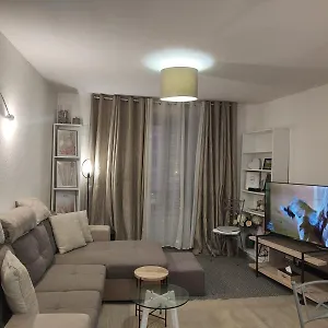 T2 Plein Centre-ville 40m2 , Albertville France